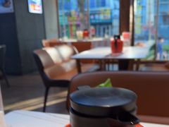 -阿瓦山寨·湘菜现炒·剁椒鱼头王(咸阳总店)