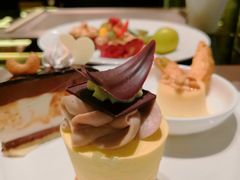-大中华希尔顿酒店-念自助餐·嗨啤·小龙虾