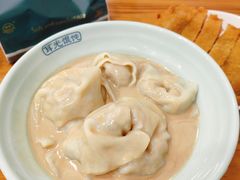 黑鸡枞拌馄饨-潘国仙耳光馄饨(黄家阙路店)