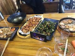 -老东镇啤酒屋海鲜加工·蒸汽海鲜·海鲜烧烤(台东店)