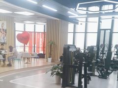 -跃动游泳健身俱乐部(新华传媒店)