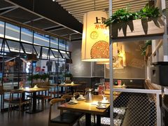 大堂-吕氏疙瘩汤·海鲜新鲁菜(凯德mall新都心店)