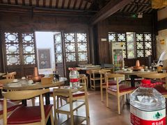 大堂-东门口涮肉·砂锅·烤串(老门东店)