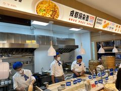 -李与白包子铺(桐梓林店)