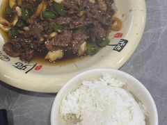 -何永光123鲜牛肉馆(1号店)