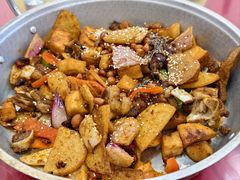 -老钟家烤羊排·敦伊阁清真餐厅胡羊焖饼