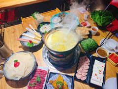 -捞围鲜·港式打边炉(海阳路店)