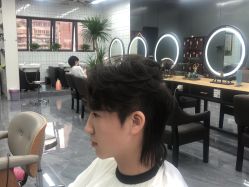 -藤野造型烫发染发