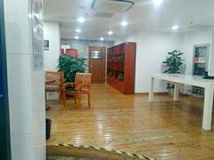 -上海市静安区图书馆(新闸路馆)