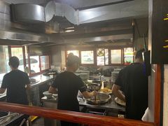 -裕新楼粉面馆·石磨手工粉(四方坪店)