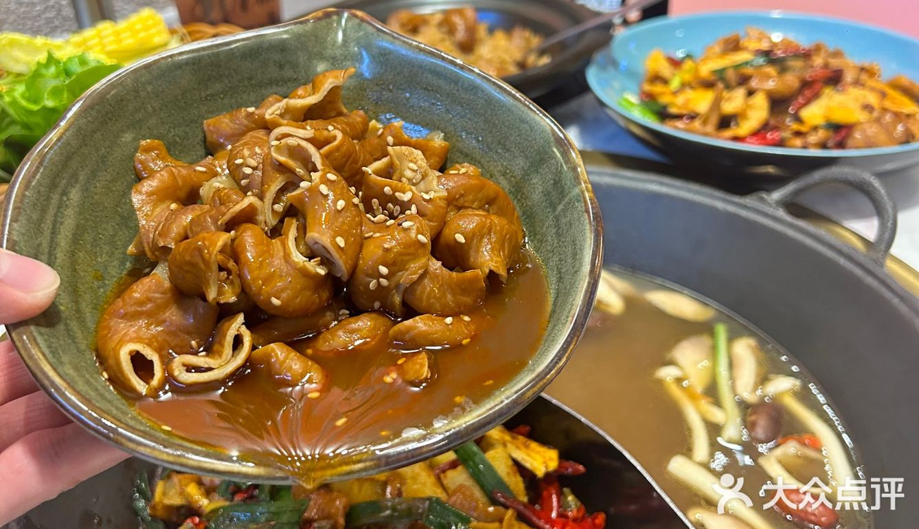 魔都上海的肥肠美食天花板——江湖二十八度