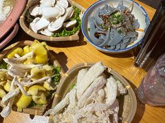 -民食香·腊排骨野生菌美食(木府店)