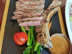 -东西风牛排馆周末烧烤自助(首都机场希尔顿店)