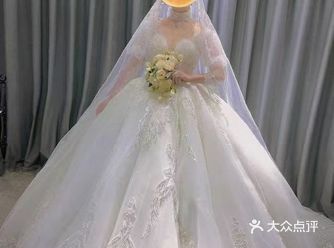 最近打卡了，这家礼服馆接待的小姐姐热情服务又周到