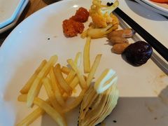 -齐河孔雀王温泉酒店·金孔雀自助百汇