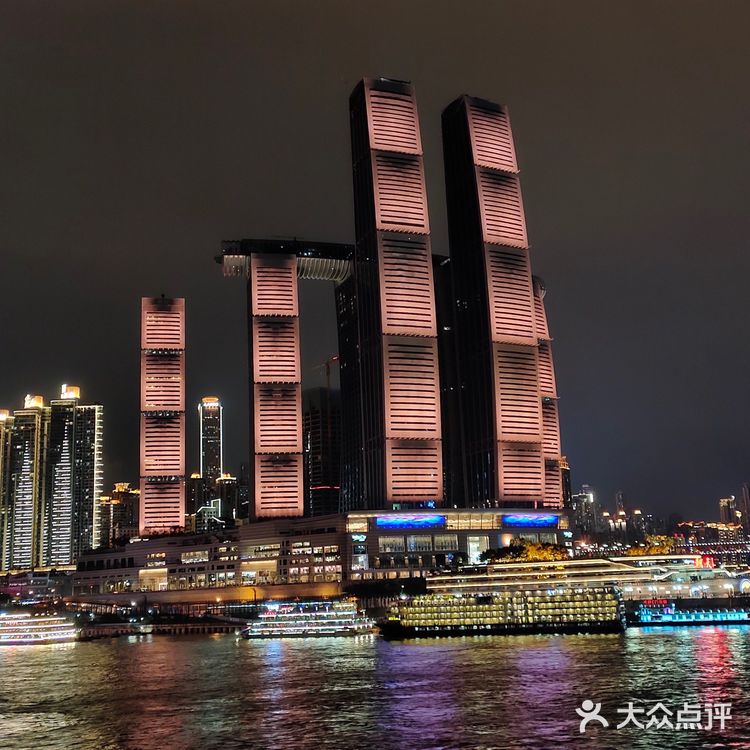重庆来福士洲际酒店开幕了，有想去打卡的嘛。