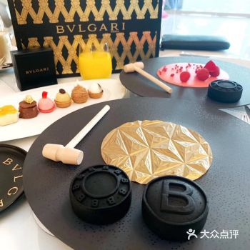 惊艳中秋宝格丽限量版月饼礼盒！