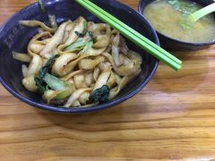 -志权牛肉面(灵山路店)
