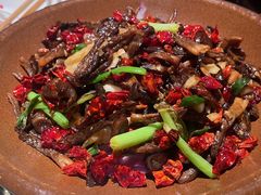 -老湖南民间菜·牛肉十八炒(花都店)