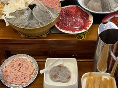 -沸炉重庆老火锅(军事博物馆店)