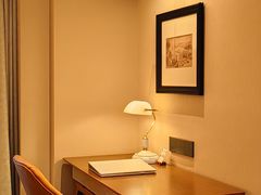 -维也纳酒店(华为广州研发中心罗冲围店)