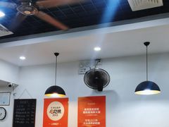 -老何家后安粉·糟粕醋海鲜火锅(三亚湾椰梦长廊店)