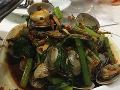 -凤凰路何眼镜香辣蟹(花果园店)
