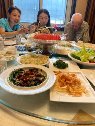 -鑫淼餐饮娱乐中心(江东街店)