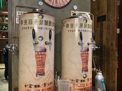 -巴厘龙虾·榜首油焖大虾(音乐学院·沿江酒馆店)