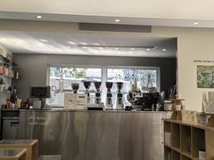 -HUGS coffee(东区店)