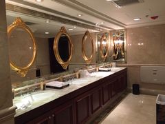 -广州富力丽思卡尔顿酒店