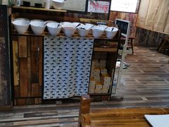 -陆记牛庄·碳锅龙虾烧烤(爱上花园店)