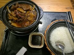 牛腩煲仔饭-谷田稻香