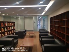 -北京鹏龙大道奔驰4S店(纪家庙店)