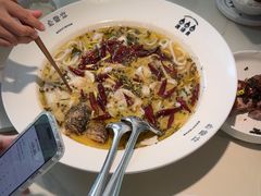 -渔语鱼酸菜鱼新川菜(来福士店)