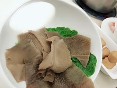 -海上明月海鲜火锅 鲜切牛肉