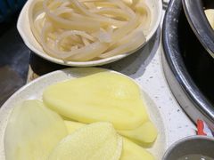 -肖肖酸萝卜鱼火锅(总店)