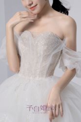 -予白婚纱礼服馆