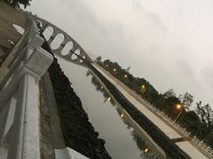 -万绿园