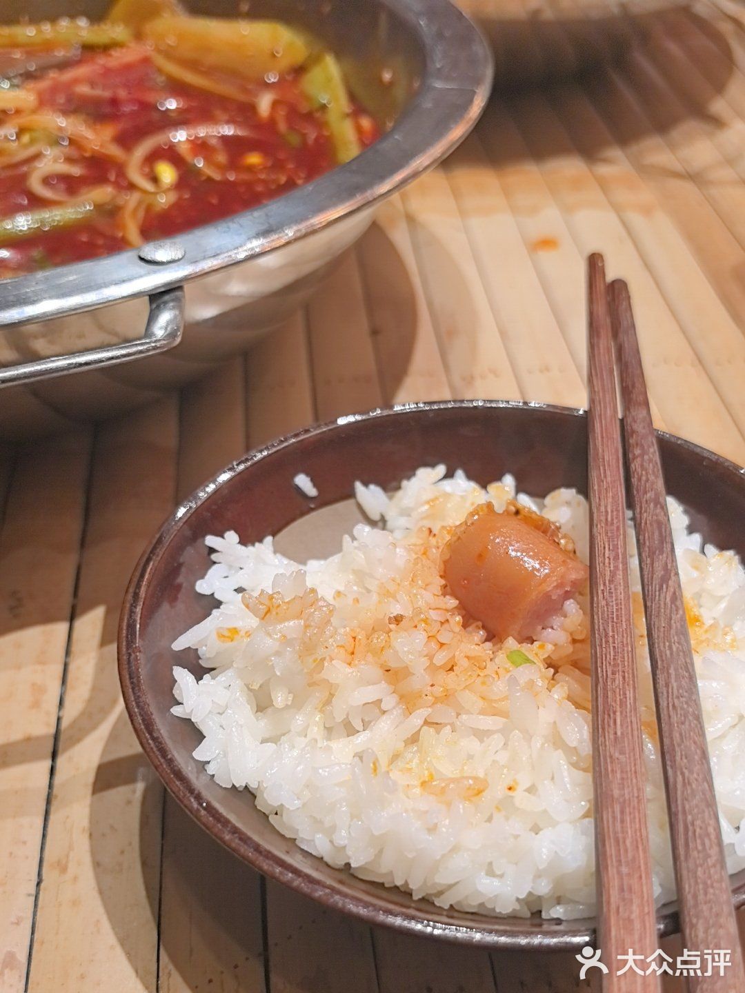 无名冒菜真的太绝啦！食材丰富新鲜，牛肉嫩滑、蔬菜爽口