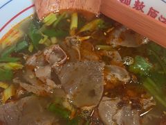 -小椒羊.羊肉粉 龙虾 羊肉串(新地旗舰店)