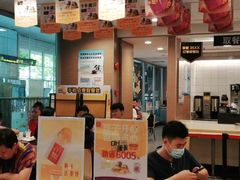 -麦当劳(轻轨曹杨路店)