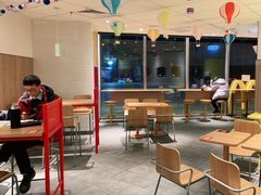 大堂-麦当劳(津南吾悦广场店)