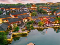 -茅山东方盐湖城景区