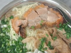 -肥佬良扣肉粉面店(梧州总店)