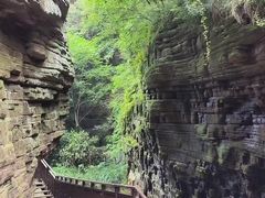 -龙潭大峡谷