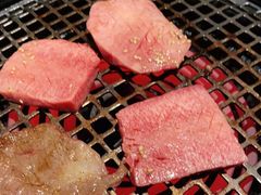 -肉魁屋·烧肉·烧鸟·酒场(高新店)