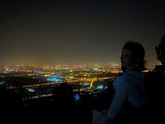 -鬼笑石后山停车场