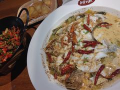 -鱼亨小鲜酸菜鱼(大信店)