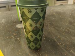 -奈雪的茶(亨特国际广场店)